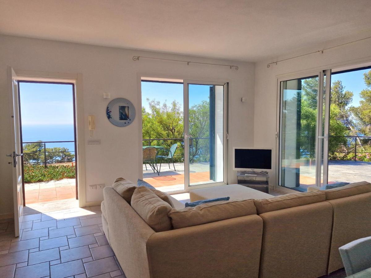 Appartamento In Villa Mimosa Черво Екстер'єр фото