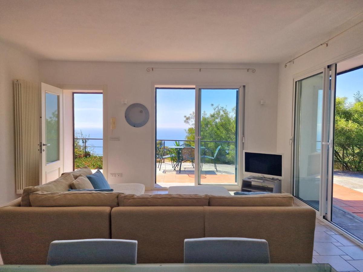 Appartamento In Villa Mimosa Черво Екстер'єр фото