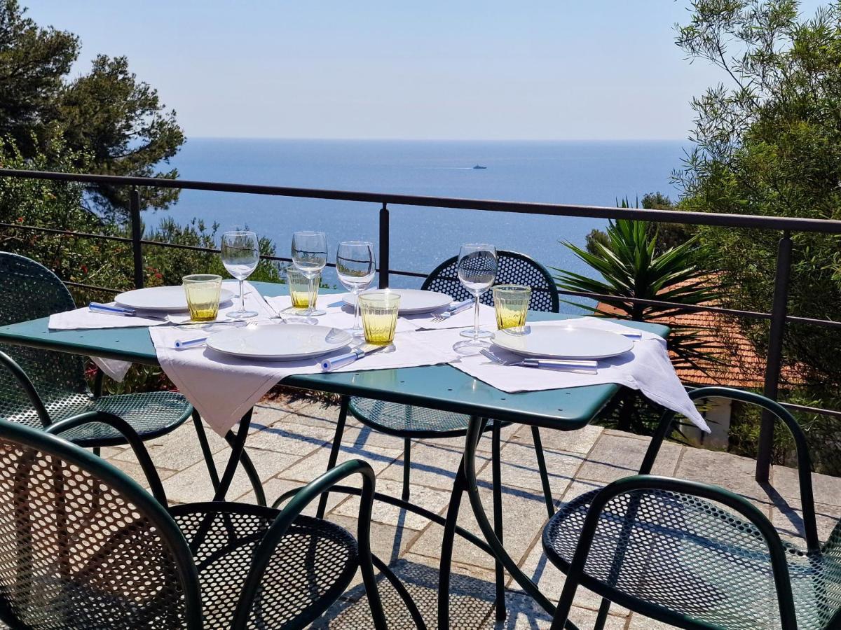 Appartamento In Villa Mimosa Черво Екстер'єр фото