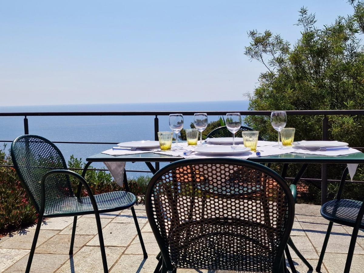Appartamento In Villa Mimosa Черво Екстер'єр фото